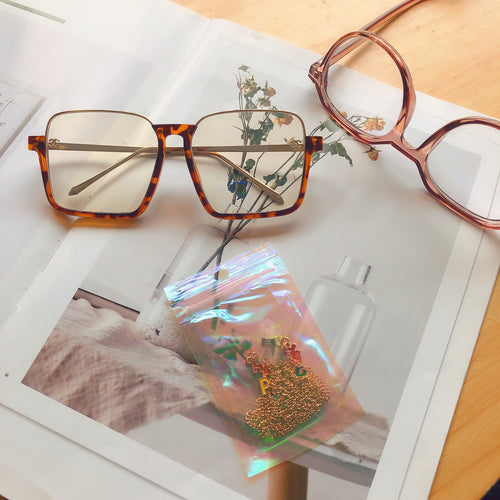 Stylish Dual Charm Eyewear Chain Bowlift