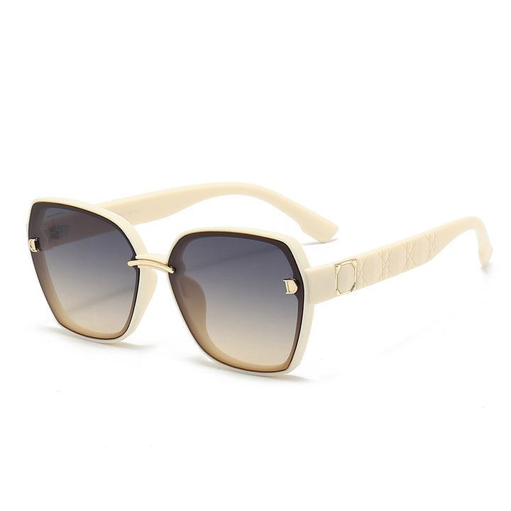 Ladies' sunglasses with a stylish, square frame and elegant details Bowlift