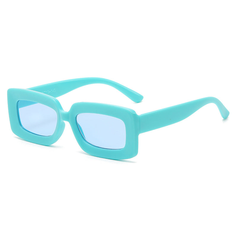 Women trendy square sunglasses with elegant plastic frame Bowlift