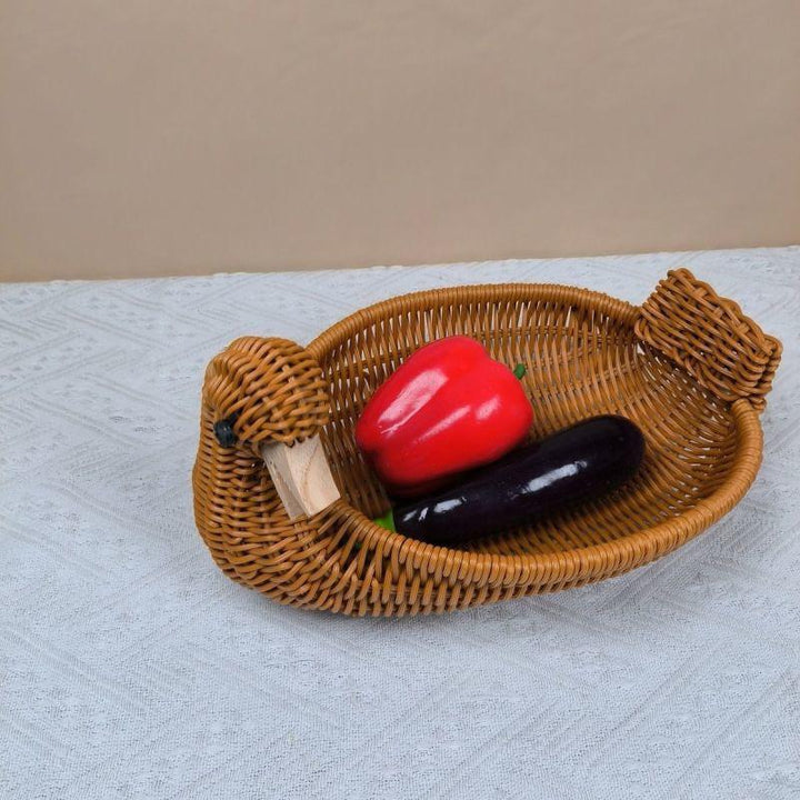 Decorative Woven Duck Bowlift