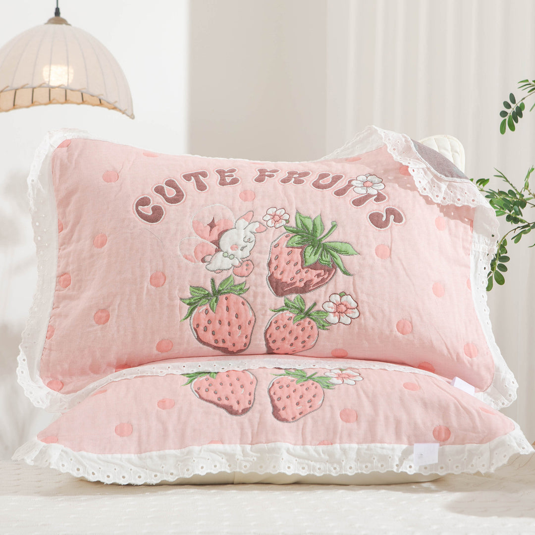 Women's pillow with charming elephant motif and delicate lace edge Bowlift