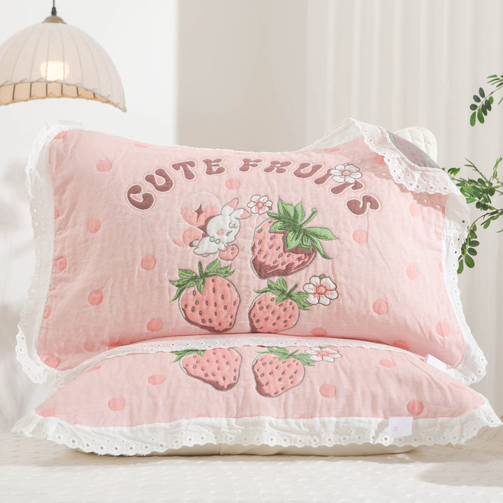 Women's pillow with charming elephant motif and delicate lace edge Bowlift