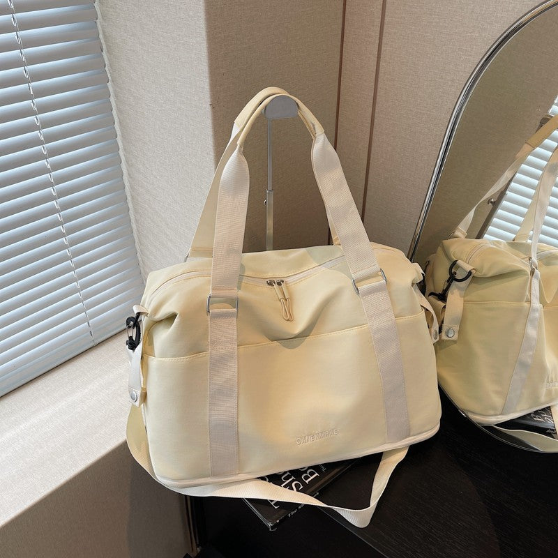 Sporty Travel Bag Bowlift