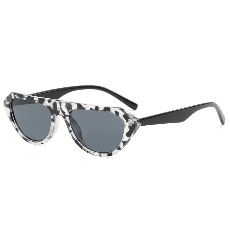 Women's fashionable sunglasses in an eye-catching style mix Bowlift