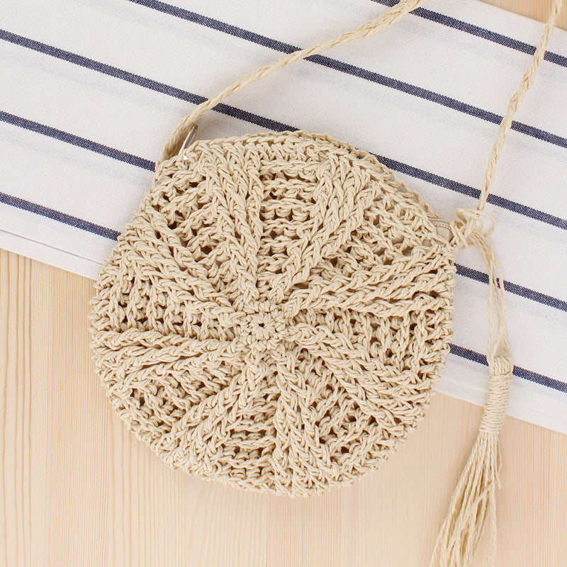 Handbag Made of Hand-Knotted Natural Material with Fringed Detail Bowlift