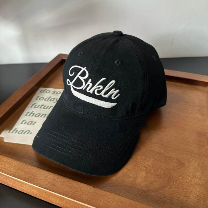 Women's Adjustable Brimmed Baseball Cap Bowlift