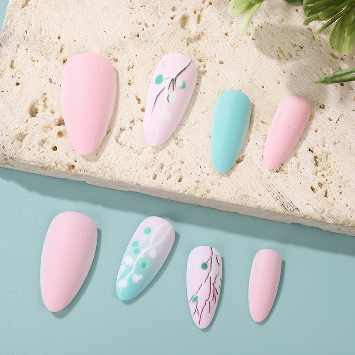 Artificial nails in romantic floral design Bowlift