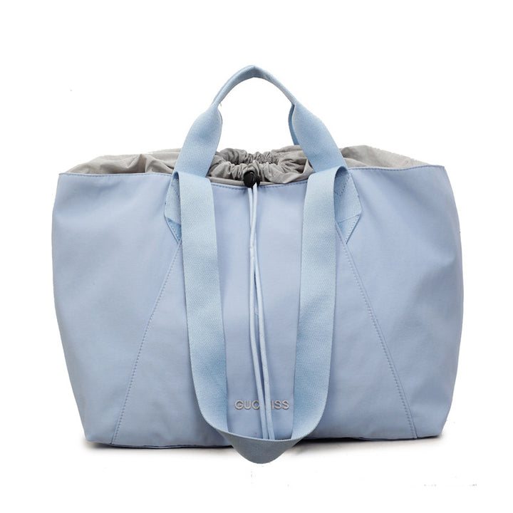 Sporty Travel Bag With Innovative Inner Pocket Bowlift