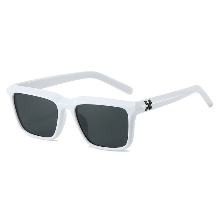 Women's fashionable sunglasses in modern rectangular design Bowlift