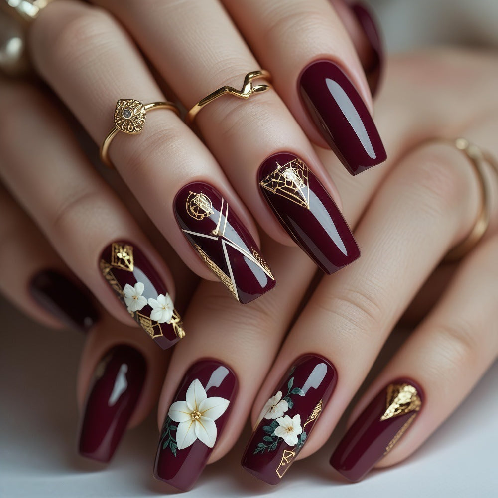 Trendy artificial nails with floral accents Bowlift