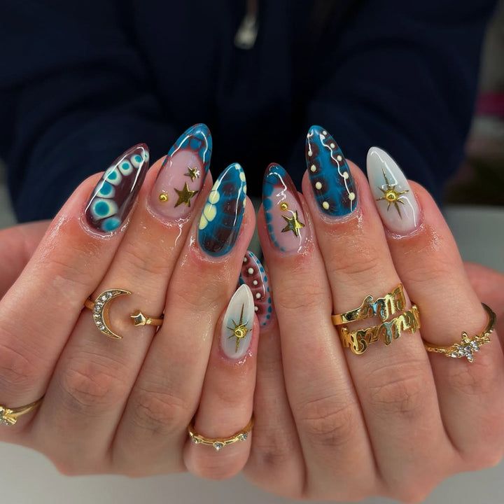 Handcrafted Artifical Nails with Unique Design Bowlift