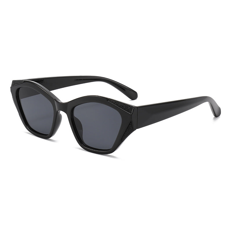 Women's fashionable oversized sunglasses with glittering accents Bowlift