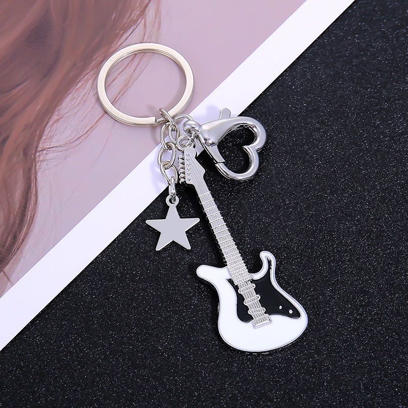 Keychain with guitar design Bowlift