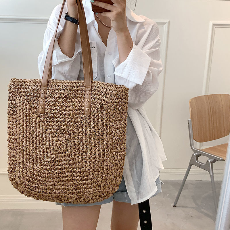 Handmade Tote Bag Made of Woven Natural Material Bowlift