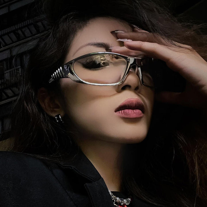 Women’s sporty sunglasses with aerodynamic design and polarized lenses Bowlift