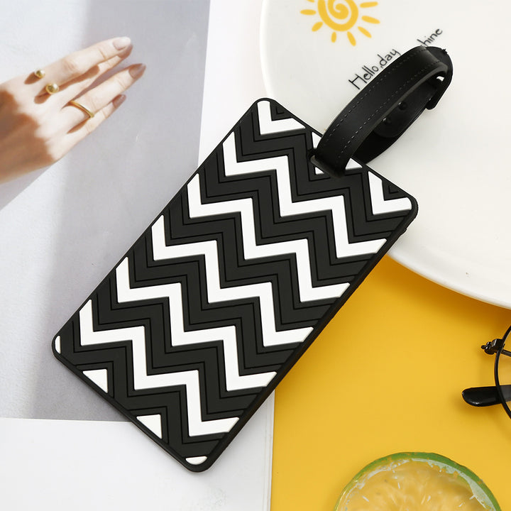 Unisex Chevron Patterned Luggage Tag Bowlift