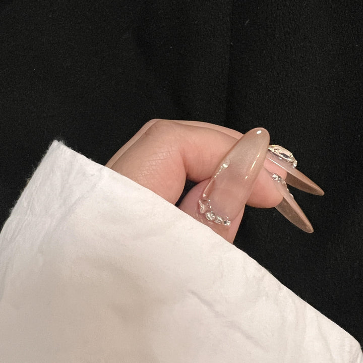 Glamorous Nail Design Kit Bowlift