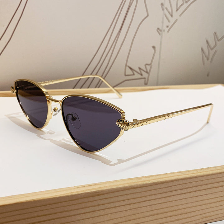 Ladies Designer Sunglasses with Chic Cat Eye Design and Luxurious Frame Bowlift