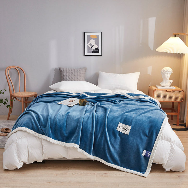 Women's Fluffy Cuddle Blanket with Playful Cloud Pattern Bowlift