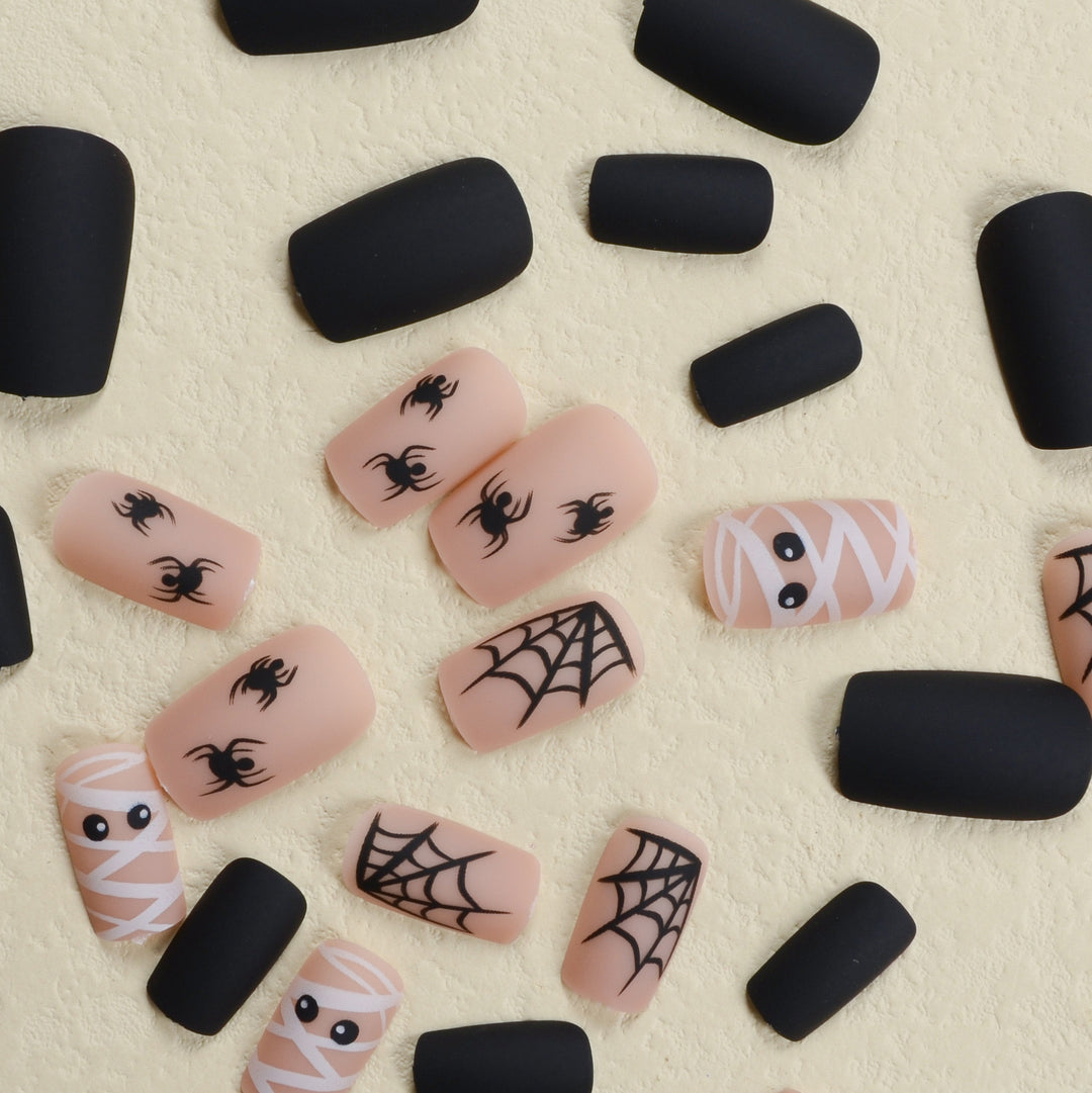 Halloween Artificial Nail Set with Creepy Spider and Mummy Designs Bowlift