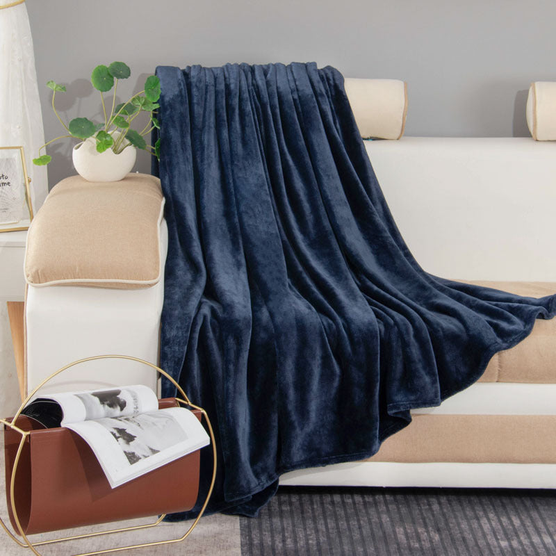Ladies luxurious fleece blanket with soft texture Bowlift