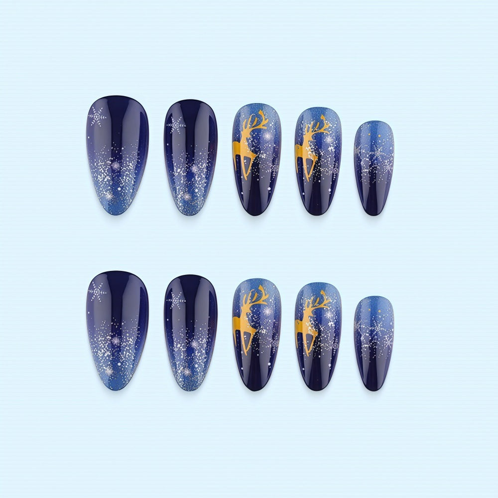 Creative artificial nails with winter motif Bowlift