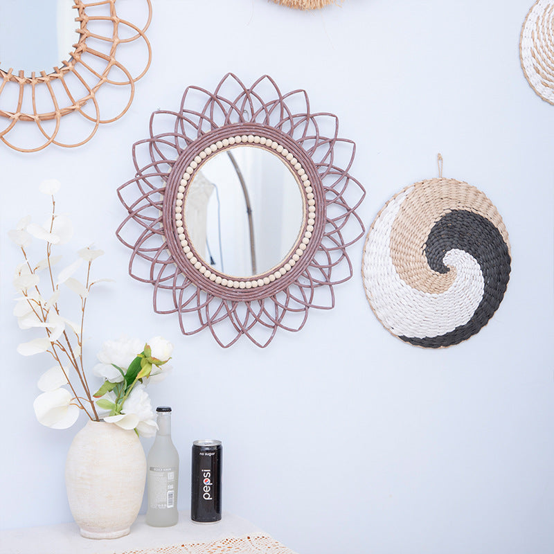 Decorative wall mirror with rattan frame Bowlift