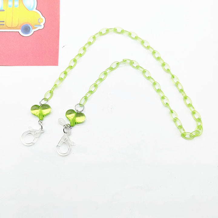 Necklace with Heart Pendant Bowlift