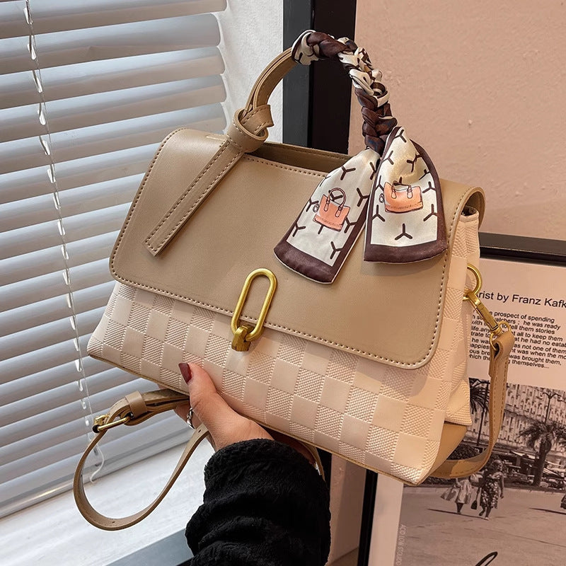 Structured Tote Handbag Bowlift