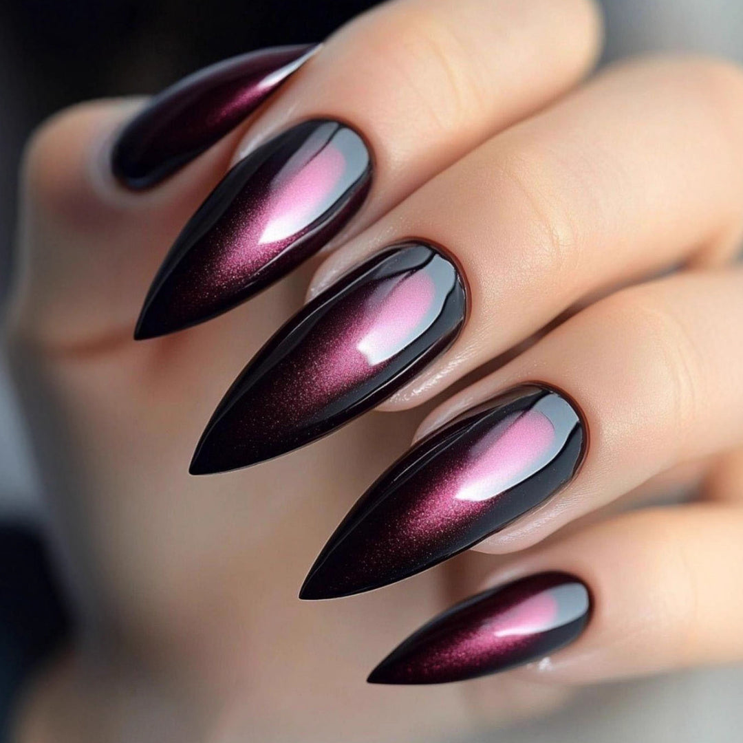 Glamorous artificial nails in elegant stiletto design Bowlift