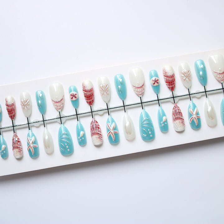 Coastal-Themed Press-On Nail Art Set Bowlift