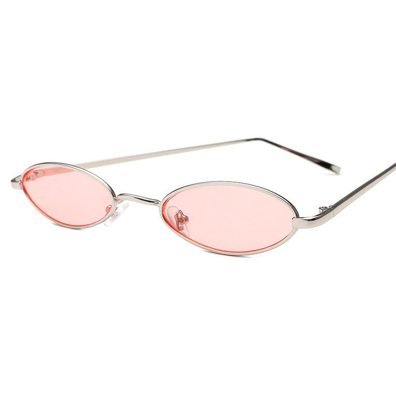 Ladies elegant sunglasses in oval metal frame Bowlift