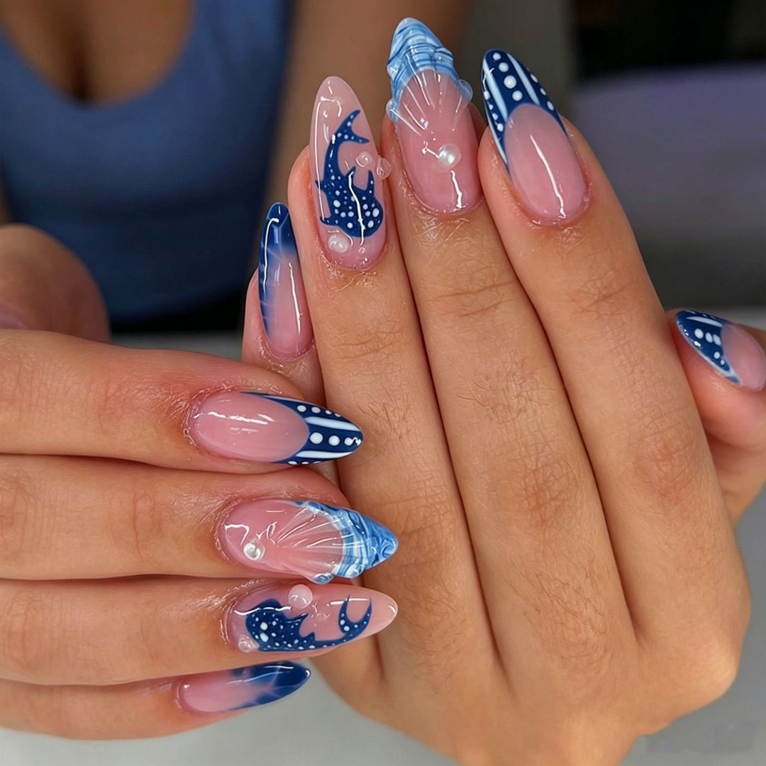 Elegant Press-On Nail Tips with Decorative Bow Bowlift