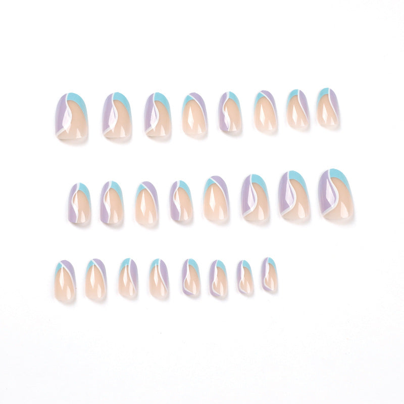 Artful Nail Art with Elegant Design Bowlift