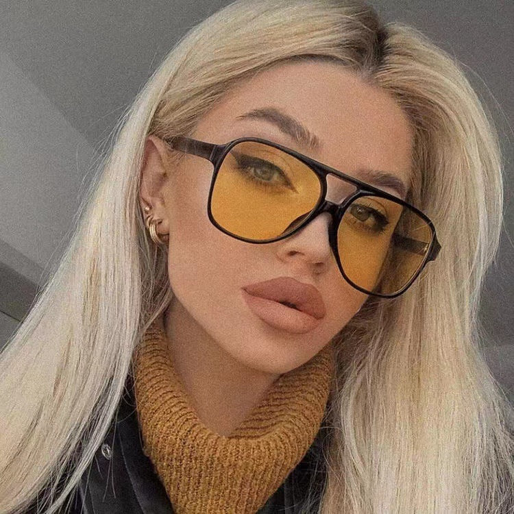 Women's fashionable oversized sunglasses with striking pattern Bowlift
