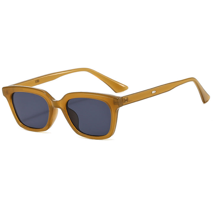 Ladies trendy sunglasses with wide, square frame Bowlift
