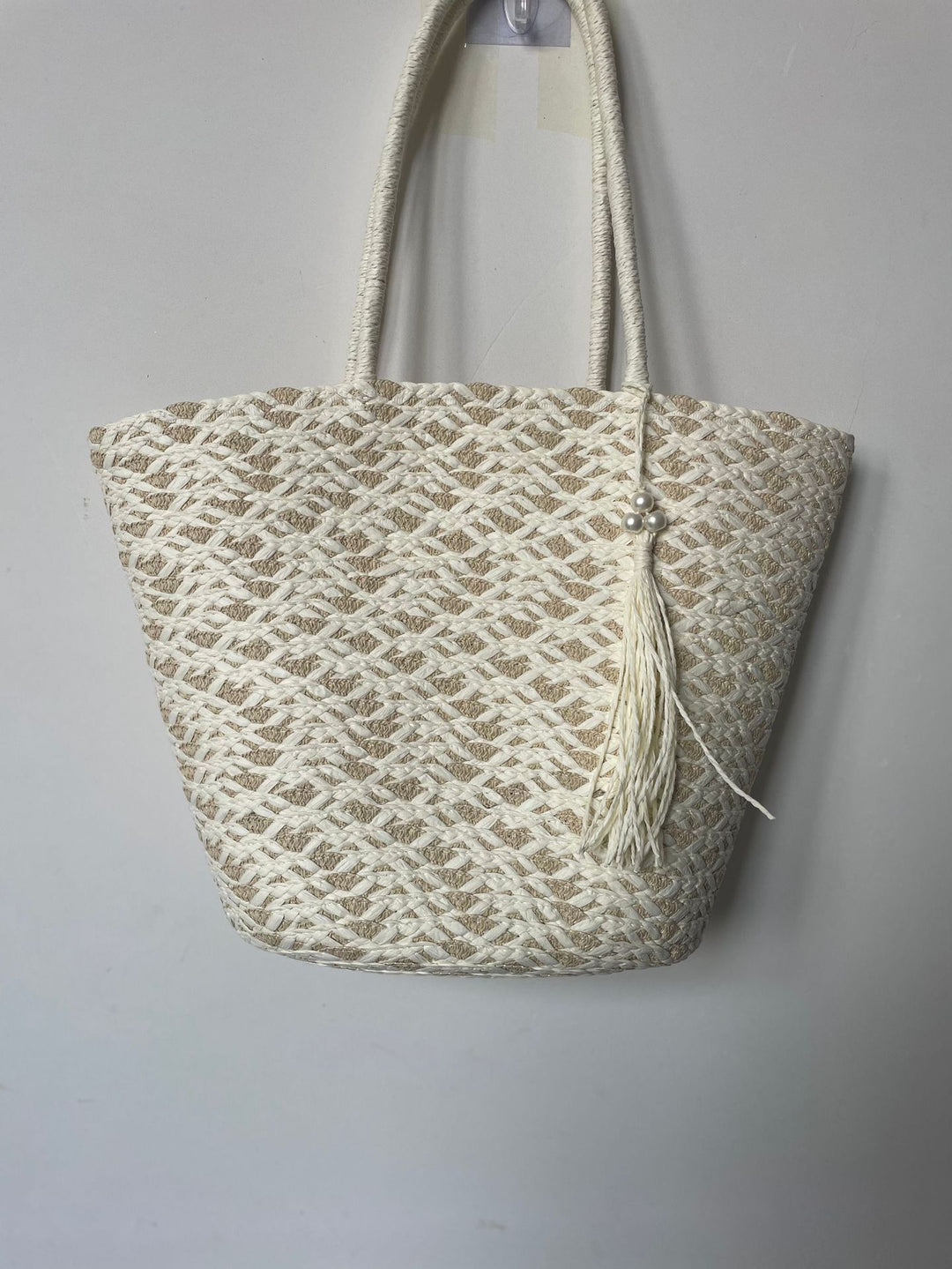 Trendy Woven Beach Bag Bowlift