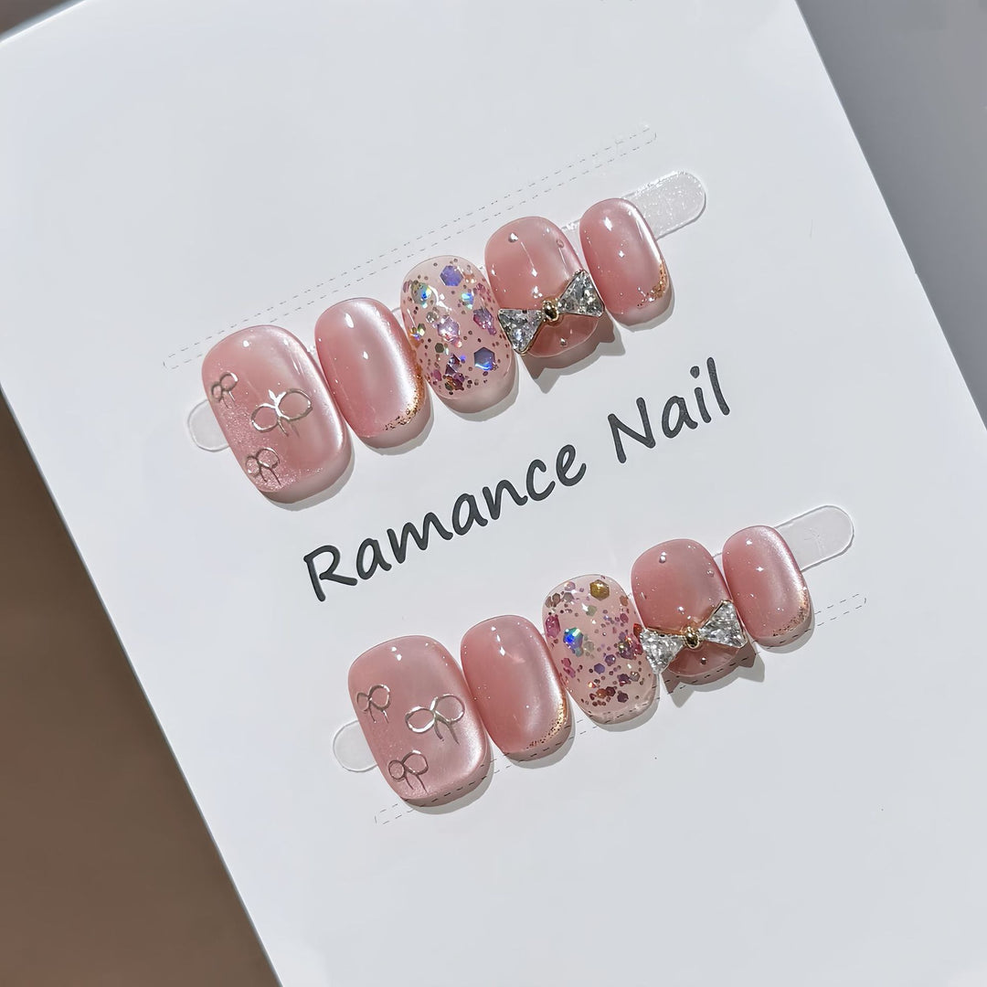 Glamorous Rhinestone Press-On Nail Set Bowlift