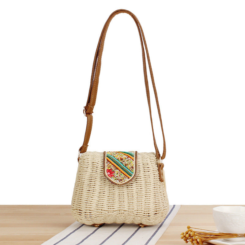 Handbag in Playful Boho Style Bowlift