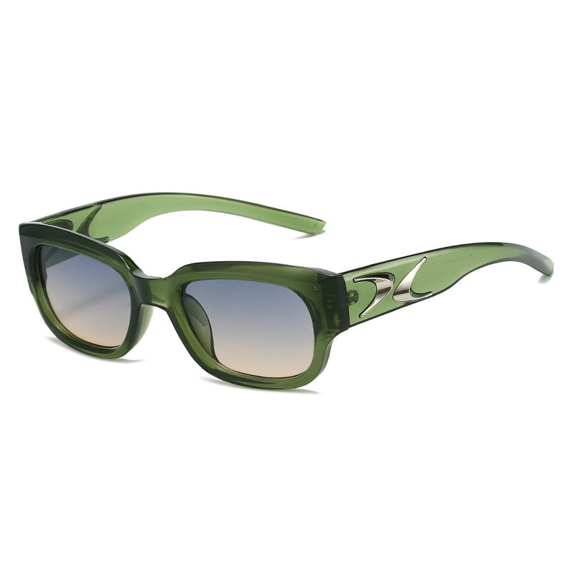 Ladies stylish and fashionable sunglasses in elegant oversized design Bowlift