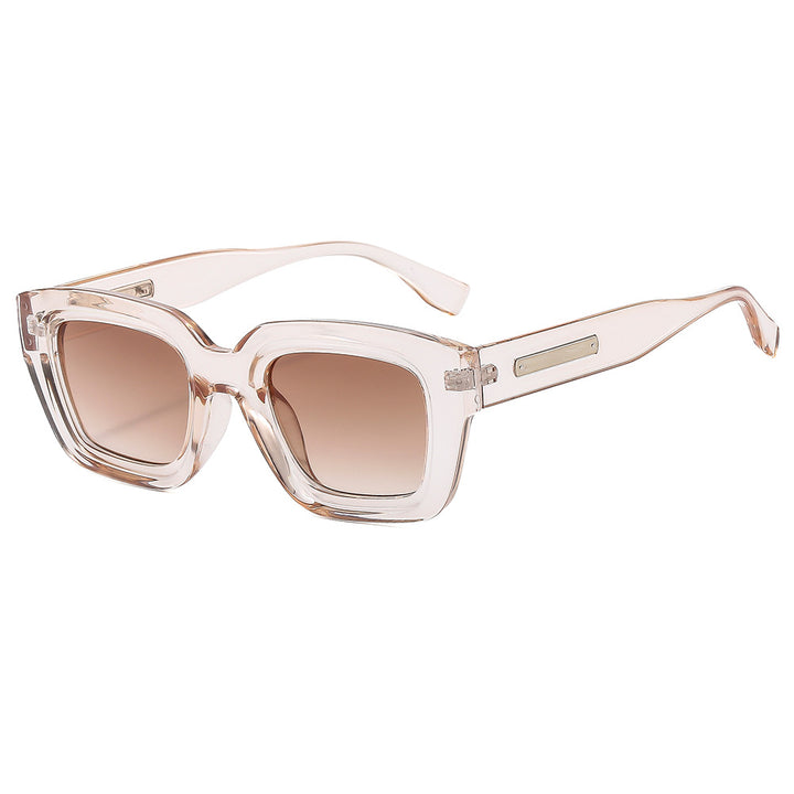 Ladies Fashion Sunglasses in Stylish Oversized Design Bowlift