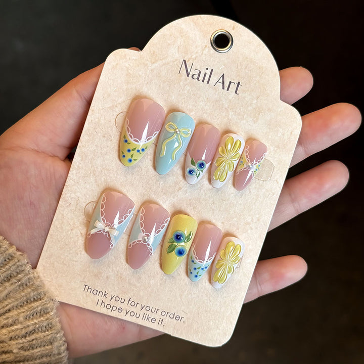 Artistic Decorative Press-On Nail Set Bowlift