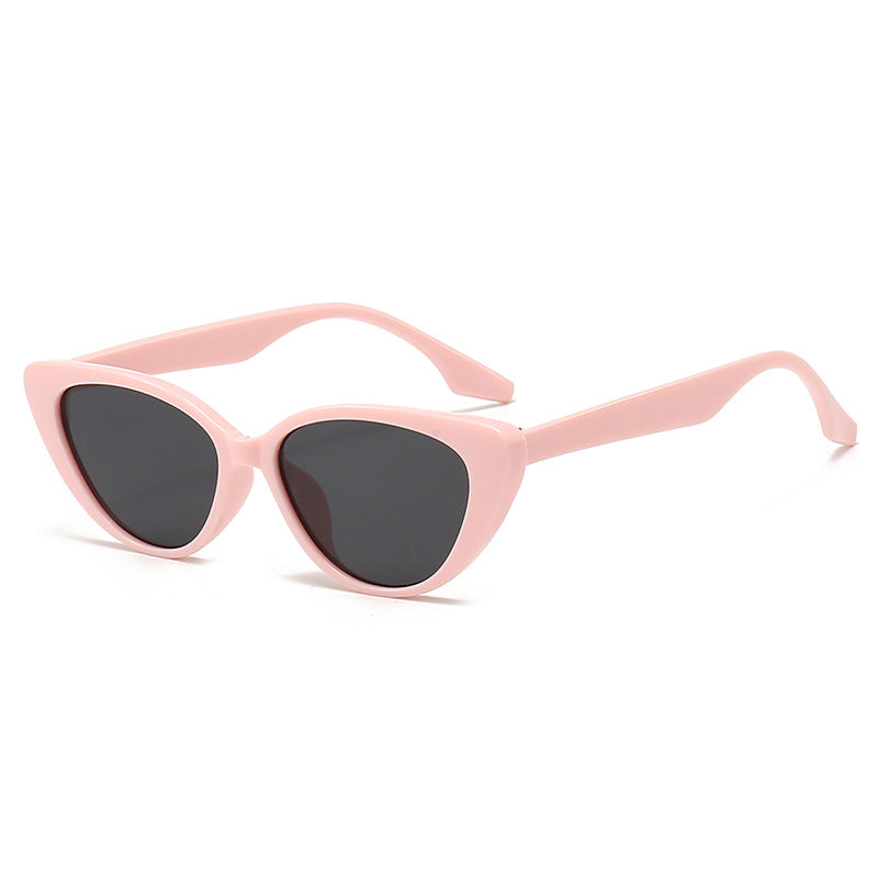 Vintage-Inspired Cat-Eye Sunglasses