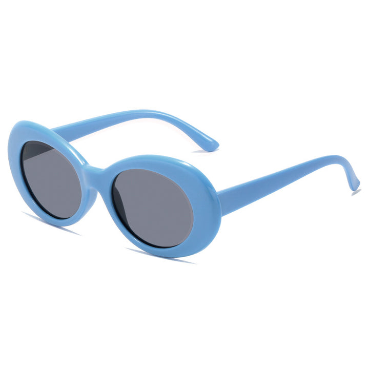 Ladies retro-inspired sunglasses with an elegant, oval frame Bowlift