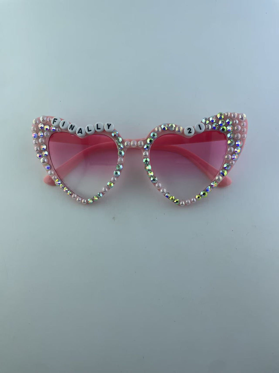 Decorative Birthday-Themed Fashion Sunglasses Bowlift