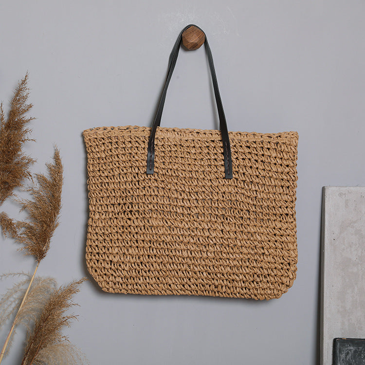 Handcrafted beach bag with strong structure Bowlift