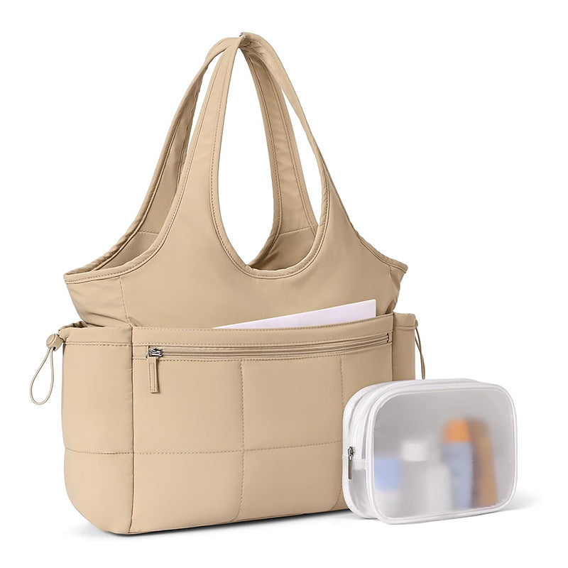 Fashionable and Functional Everyday Bag Bowlift