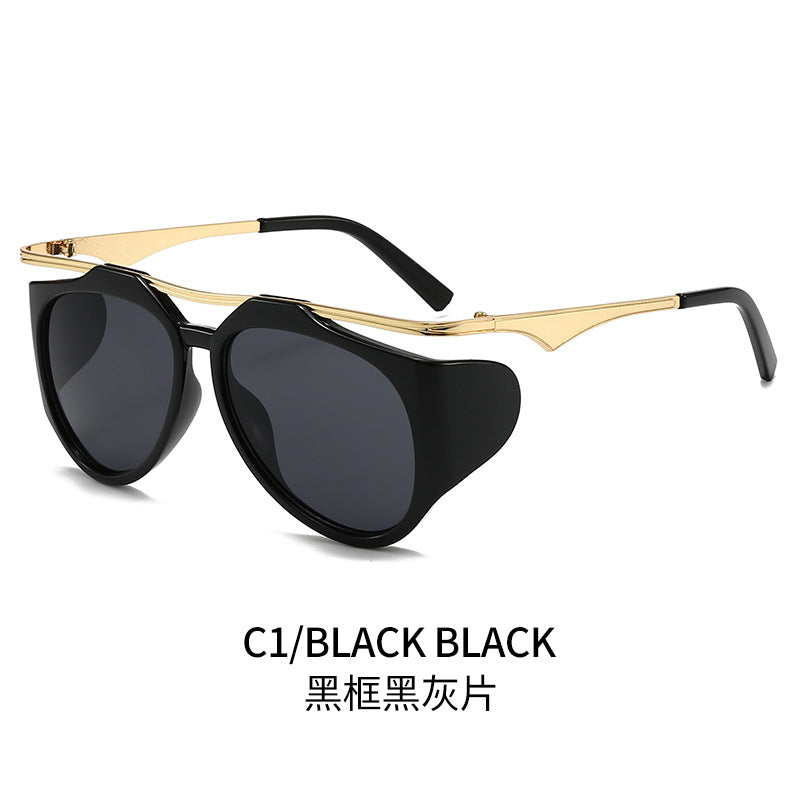 Ladies Fashion Sport Sunglasses with Oversized Frame and Golden Accents Bowlift