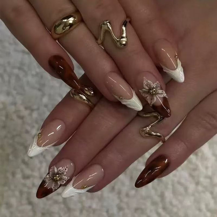 Elegant Floral Press-On Nail Art Kit Bowlift