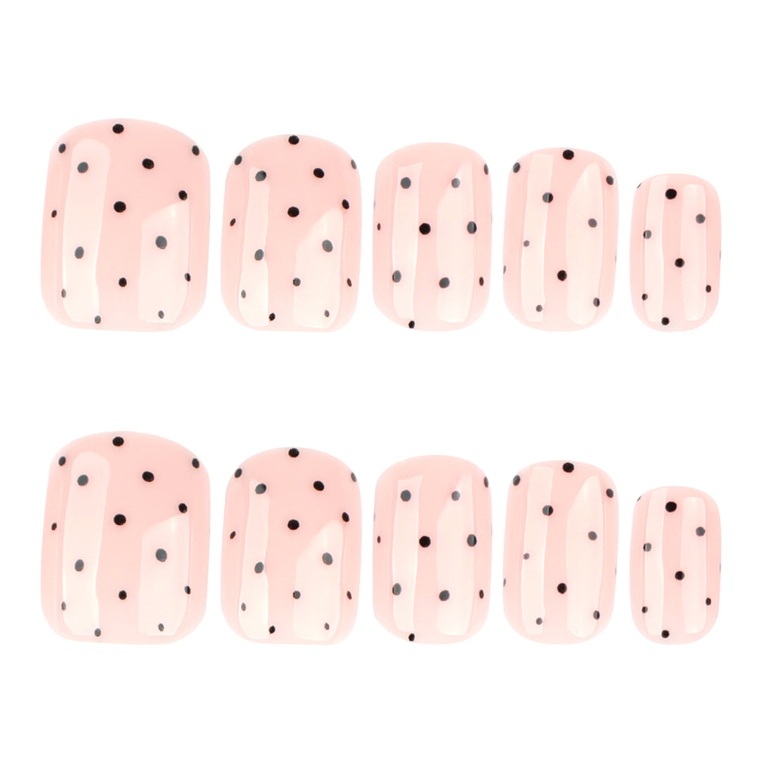 Artful Nail Art with Modern Dot Patterns Bowlift